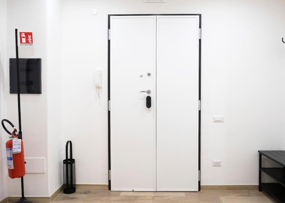 Nizza Apartment In Centro サレルノ エクステリア 写真