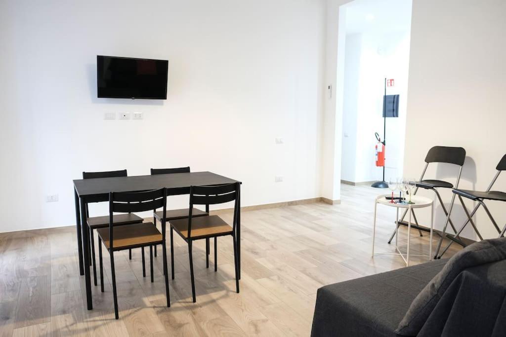 Nizza Apartment In Centro サレルノ エクステリア 写真