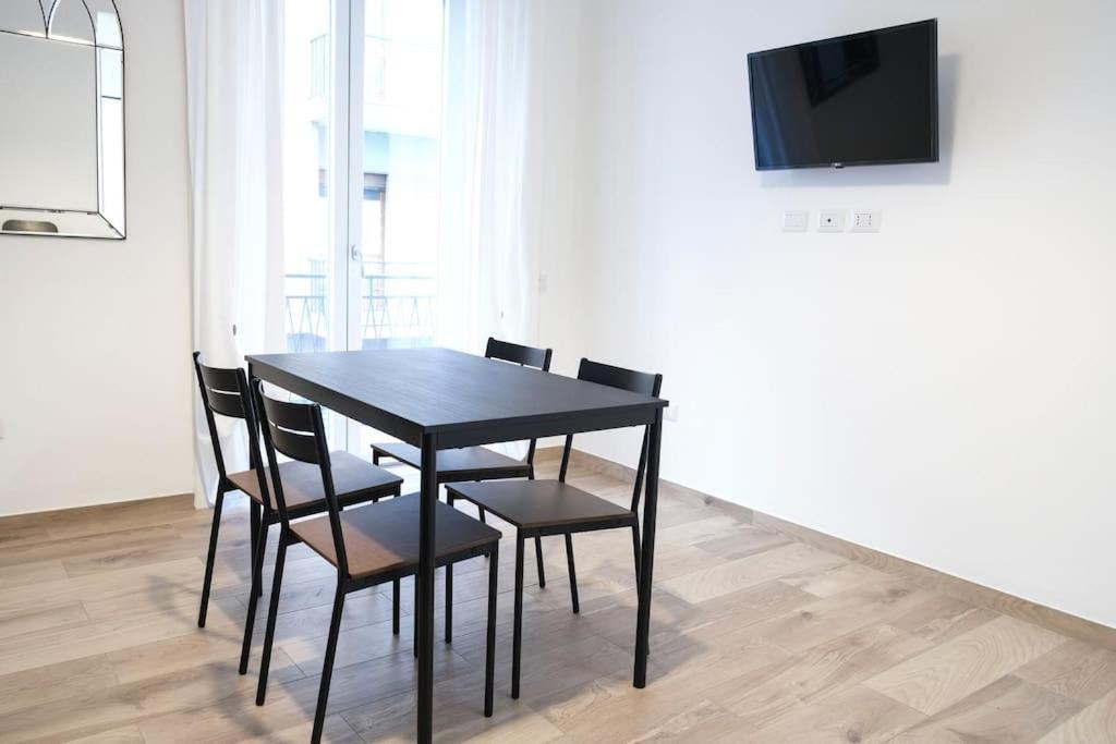 Nizza Apartment In Centro サレルノ エクステリア 写真